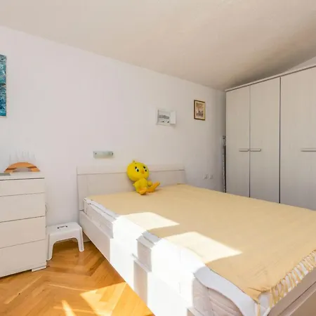 House Tihomir * Rogoznica (Sibenik-Knin)