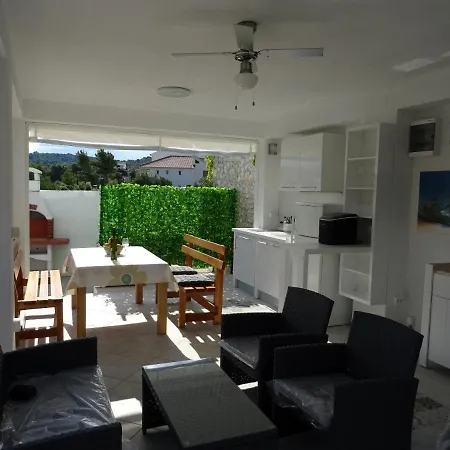 House Tihomir Rogoznica (Sibenik-Knin)